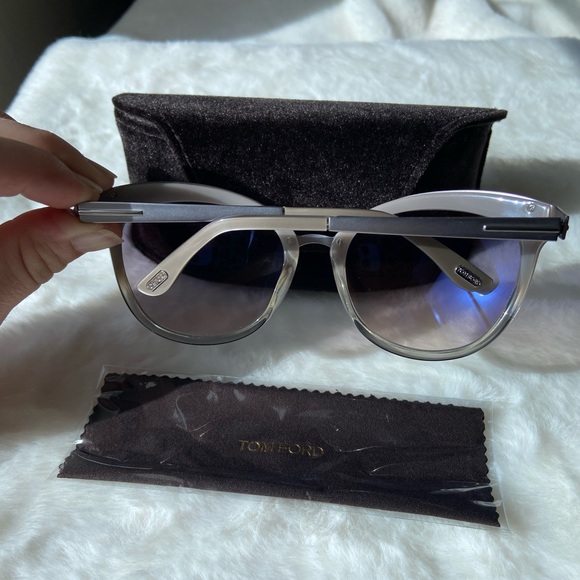 Tom Ford Sunglasses - Picture 7 of 12
